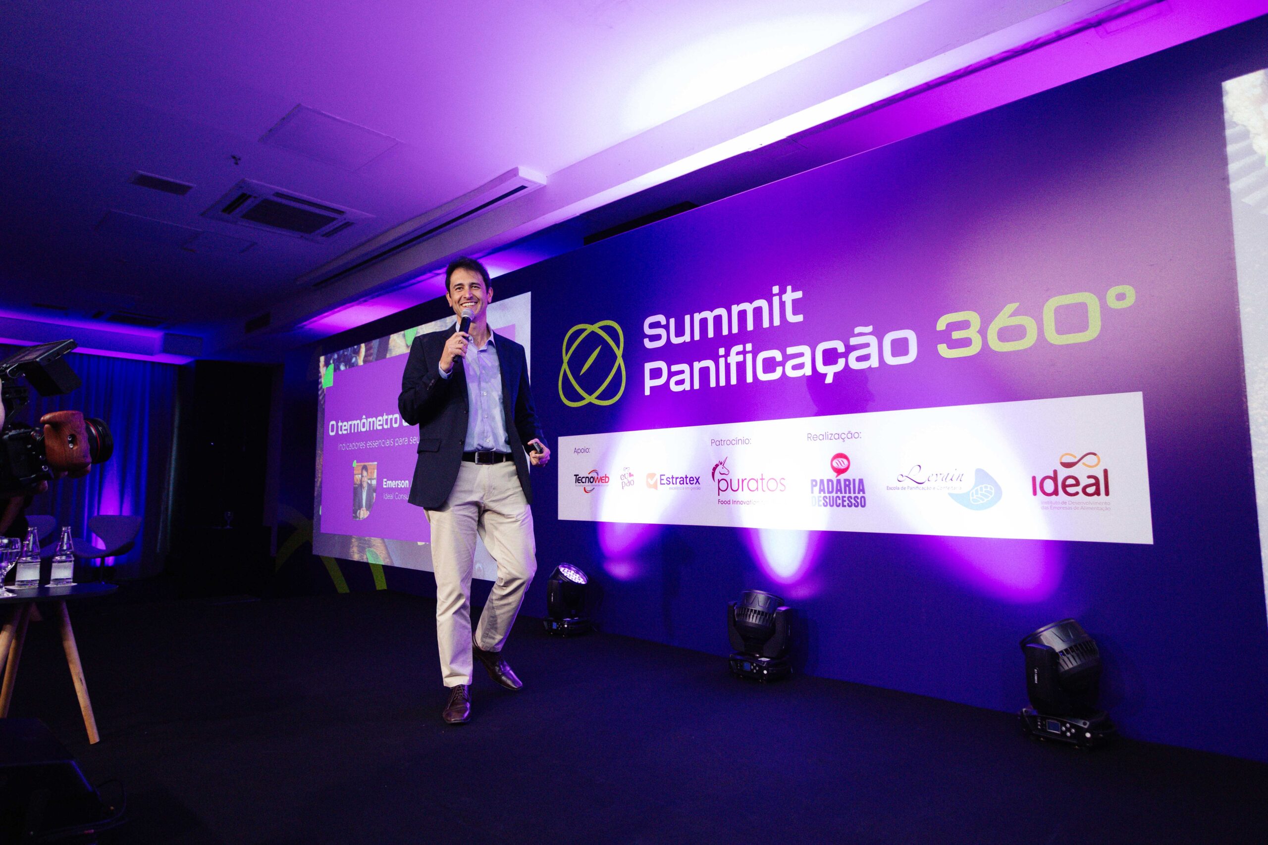 Imagem post Summit Panificação 360º: líderes da panificação se reúnem para troca de conhecimento e networking Imagem post Summit Panificação 360º: líderes da panificação se reúnem para troca de conhecimento e networking